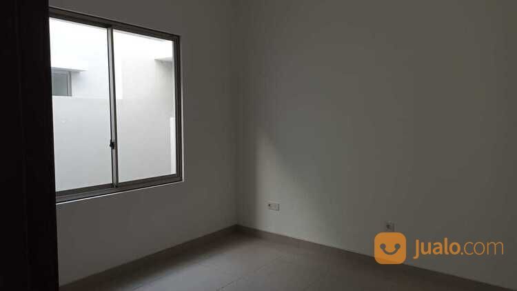 Rumah Brand New Cluster Virginia Dkt Danau di Pantai Indah Kapuk 2