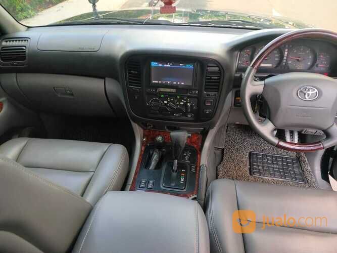 Toyota Land Cruiser VX 100 Limited