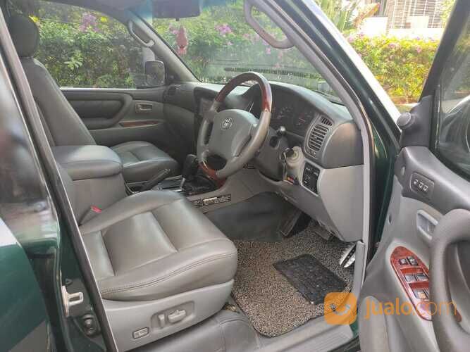 Toyota Land Cruiser VX 100 Limited