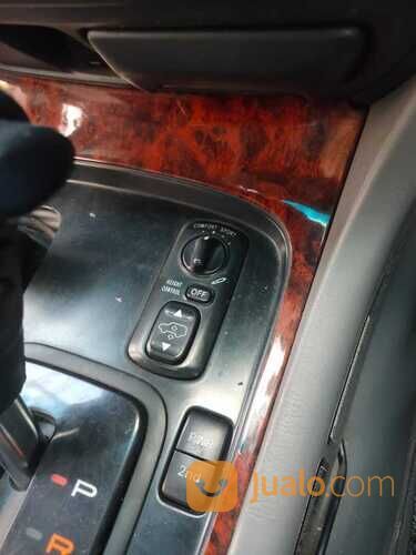 Toyota Land Cruiser VX 100 Limited