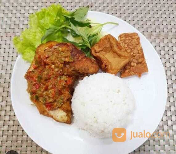 PALING NYAMAN!!! CALL 0822-8198-0945 Cafe Baru Di Kotabumi