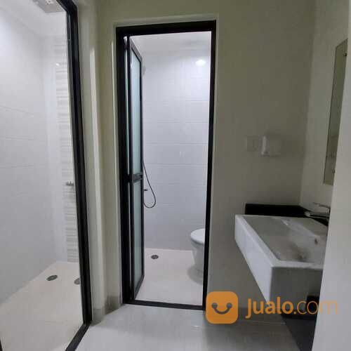 Alloggio Rumah Kost Exclusive 3 Lantai Dekat Kampus di Gading Serpong