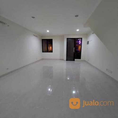 Alloggio Rumah Kost Exclusive 3 Lantai Dekat Kampus di Gading Serpong