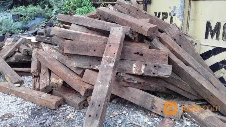 Daun Pintu Utama Rustic Estetik kayu Ulin Reclaimed