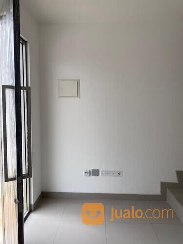 Rumah 2 lantai luas 6x10 60m2 type 2KT Cluster Hawaii PIK 2 Tangerang Banten