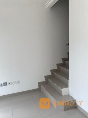 Rumah 2 lantai luas 6x10 60m2 type 2KT Cluster Hawaii PIK 2 Tangerang Banten