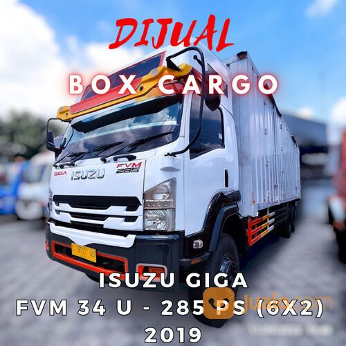 Isuzu Giga FVM 34 U - 285 PS Truk Box Cargo / Full Box Tronton 6x2 Tahun 2019