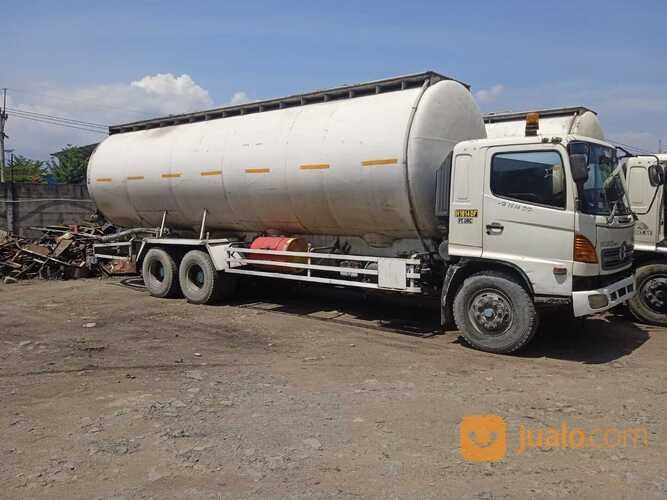 TRUK TANGKI HI BLOW/BULK HINO FL 235 JW 2012