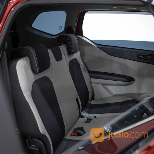 RENAULT TRIBER (RED RUBY) TYPE RXT 1.0 M/T (2020)