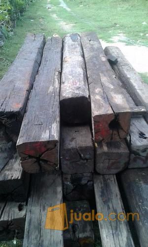 Papan Kayu Ulin Bekas Kalimantan