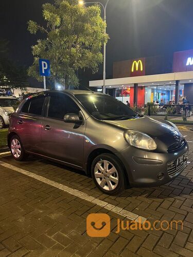 Nissan March 2011 Akhir tipe tertinggi XS matic Sehat