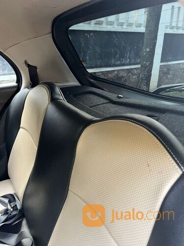 Nissan March 2011 Akhir tipe tertinggi XS matic Sehat