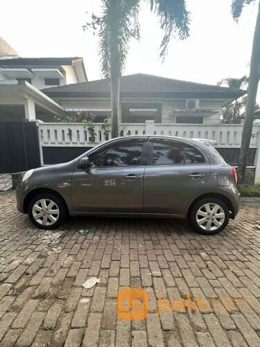 Nissan March 2011 Akhir tipe tertinggi XS matic Sehat