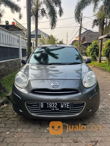 Nissan March 2011 Akhir tipe tertinggi XS matic Sehat