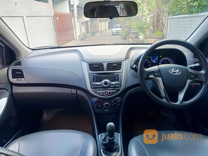 Hyundai Grand Avega 1.4 Manual 2013 asli Bali Lowkm Putih