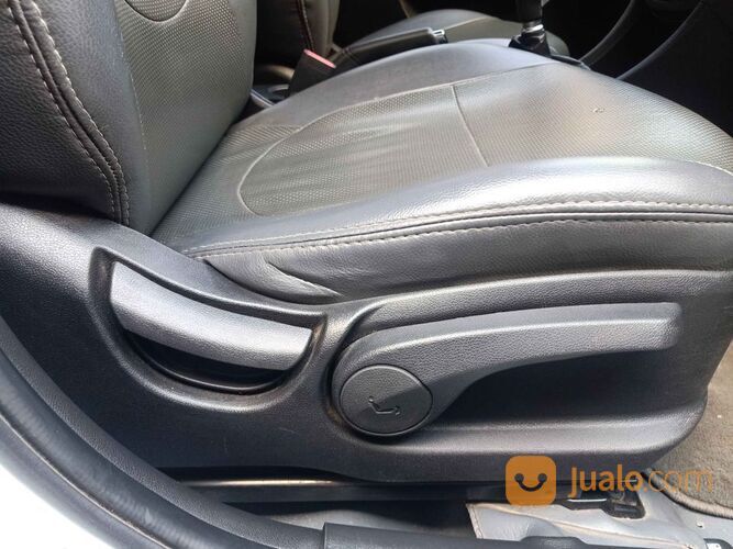 Hyundai Grand Avega 1.4 Manual 2013 asli Bali Lowkm Putih