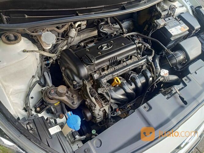 Hyundai Grand Avega 1.4 Manual 2013 asli Bali Lowkm Putih