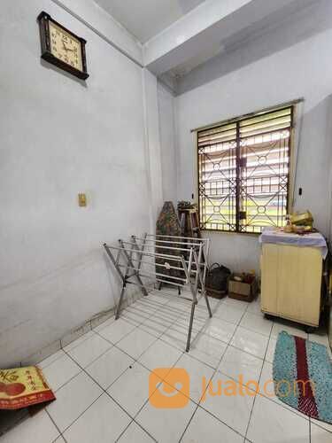 Rumah Komplek Pasar 3 Baru (Jalan Pasar III - Krakatau) Medan