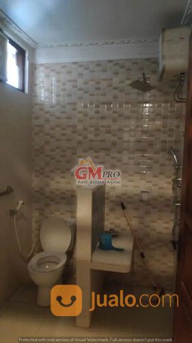 648. RUMAH TERAWAT DI KOMP. LOGAM, BUAH BATU - BANDUNG