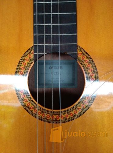 gitar akustik yamaha C330A