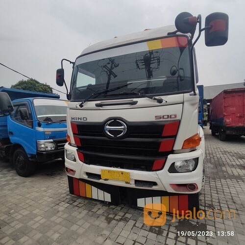 Hino 500 FM 285 TH Head Trailer Tronton 6x4 Tahun 2016