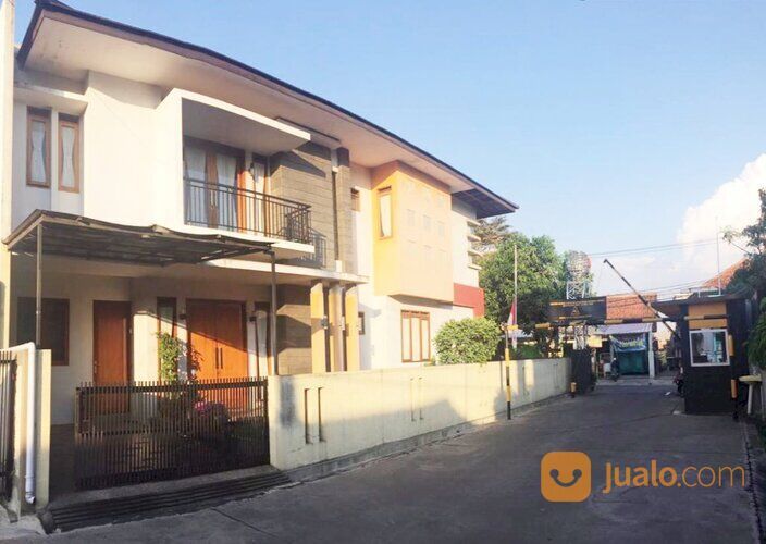 Rumah Mewah SHM Di Sariwangi Indah Parongpong Bandung dekat Polban