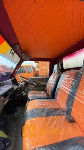 Mitsubishi Colt Diesel Ragasa 110 PS tahun 2003 4x2 Box Engkel