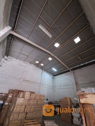 Turun harga: Gudang + kantor 2 lantai bagus di Komplek Lodan Center Jakarta Utara Akses Tol Ancol