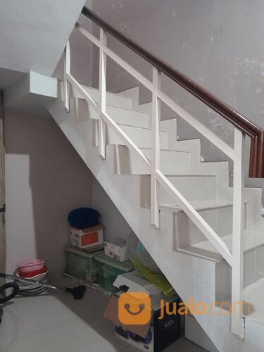 Rumah 2 lantai, asri, AC, kolam renang, one gate system, komplek cinere delta residence