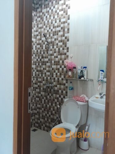 Rumah 2 lantai, asri, AC, kolam renang, one gate system, komplek cinere delta residence