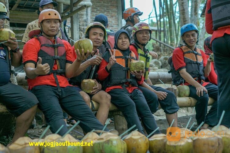 Rafting Sungai Elo, Paket Rafting Magelang Murah dan Menyenangkan