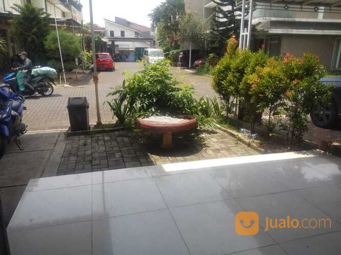 Rumah Minimalis, Di Hanaveri Residence Bintara Bekasi Barat.