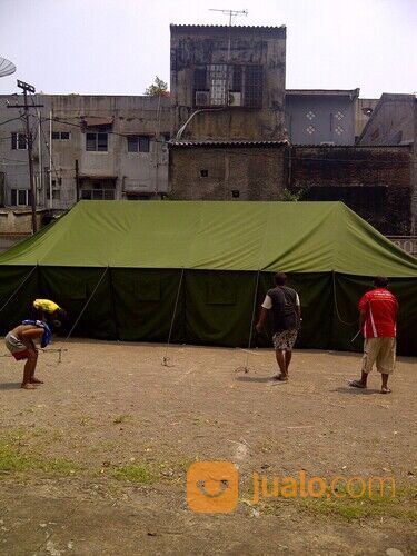 Pabrik Produksi Utama Untuk Tenda Tenda Besar, Tenda Keluarga, Tenda Pengungsi, Dan Tenda Custom