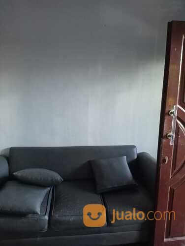 Rumah lantai 2 di kompleks Jl. Adi Sucipto