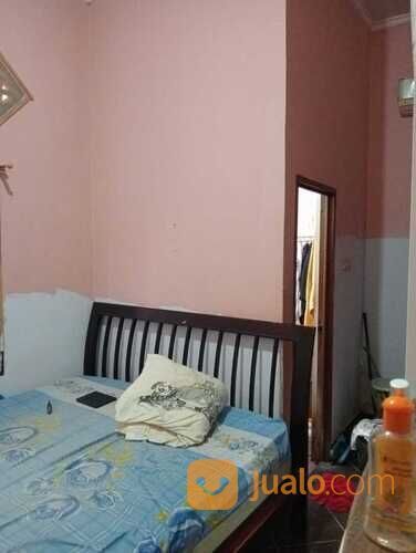 Rumah lantai 2 di kompleks Jl. Adi Sucipto