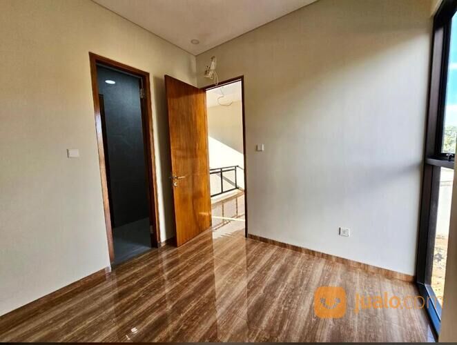 Rumah 2 Lantai dengan Layout Fungsional dan Kualitas Bangunan Terbaik di kelasnya