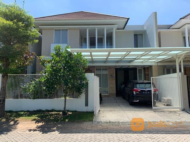 Rumah 2 Lantai Minimalis di Perumahan Elit Surabaya Barat - Alam Galaxy View jalan utama