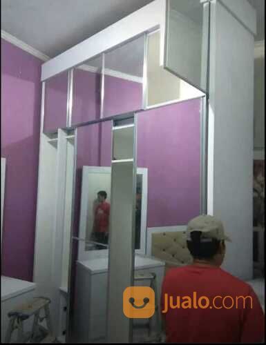 Jasa Tukang Bongkar / Pasang Furniture Profesional.
