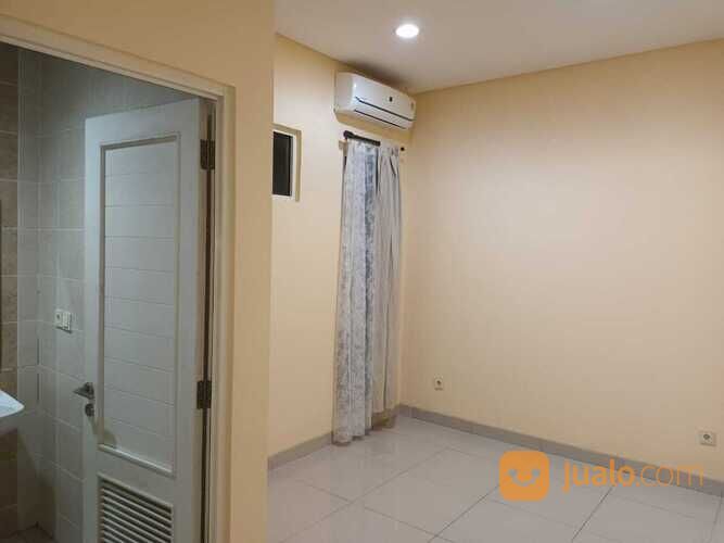 Rumah 2 lantai langka di Cluster Red Diamond, Residence One