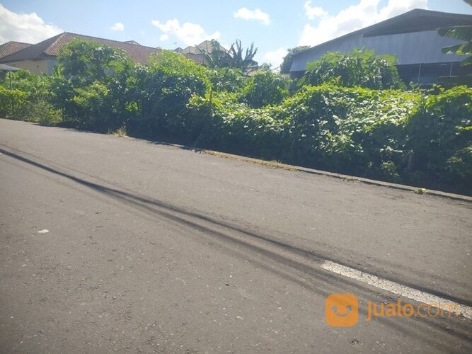 Tanah 9 are di jl.Merdeka Renon Denpasar Bali dkt Sanur