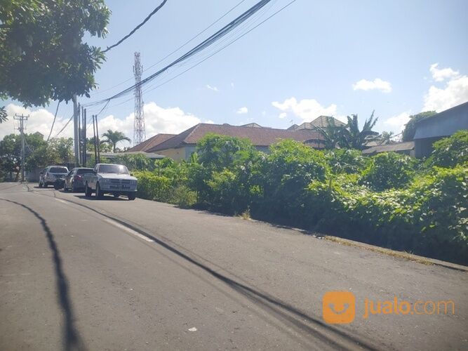 Tanah 9 are di jl.Merdeka Renon Denpasar Bali dkt Sanur