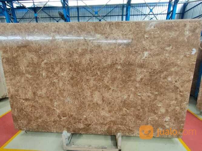 Pasang lantai marmer slab