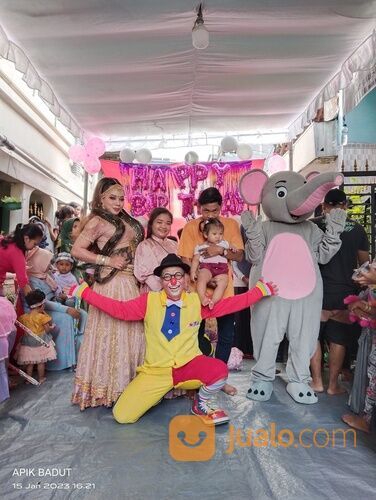 Dekorasi balon plus badut ulang tahun & khitanan