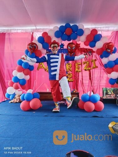 Dekorasi balon plus badut ulang tahun & khitanan