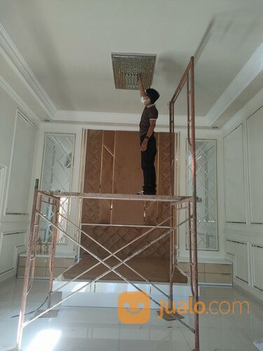 Jasa pasang dan cuci lampu hias kristal