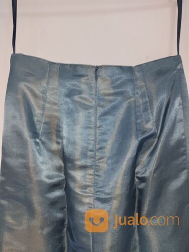 Dress Pesta Wanita Motif Manik - Manik