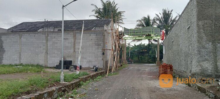 Perumahan dengan Row Jalan Utama 7 Meter di Bandung Selatan