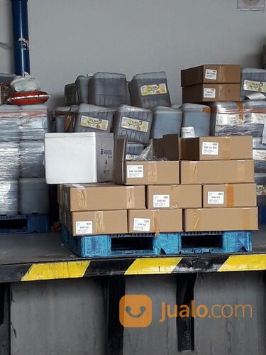 Dry ice jakarta timur 081818276006