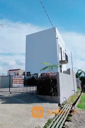 Rumah baru cisasawi cihanjuang