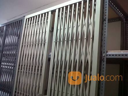 servis pintu harmonika dan rolling door